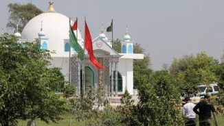 Worshippers Murdered in 'Religious Cleansing' Ritual by Pakistan Shrine Custodian 