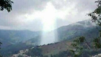 Colombia Residents See ‘Figure of Jesus’ Appear Above City Previously Devastated by Landslide