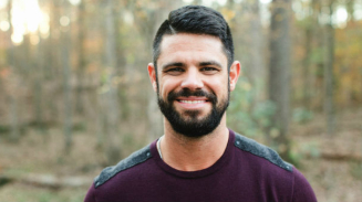 Steven Furtick Responds to Rumors He Signed $110 Million Contract With Joel Osteen's Lakewood Church