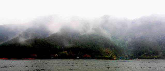 水邊