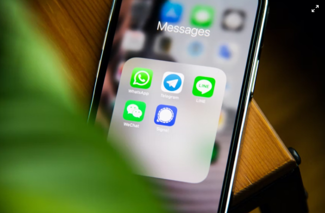 團體與醫生合作 推抗疫WhatsApp熱線