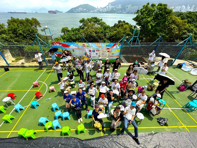 南丫島現百花樹壁畫 逾百人與巴拿巴學員繪出自信
