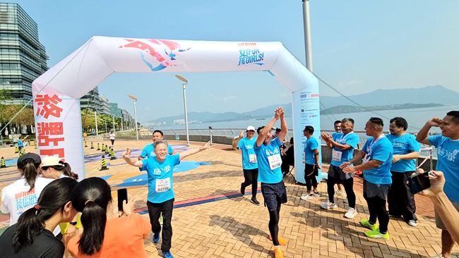 鄭振華牧師拼跑渣馬10K 籲大眾支持新生協會搬遷戒毒村